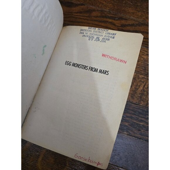 Goosebumps #42 Egg Monsters From Mars By R.L. Stine Vintage 90s Scholastic Paper - Picture 2 of 7